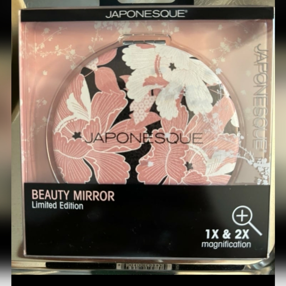 Japonesque Pink Floral Beauty Mirror